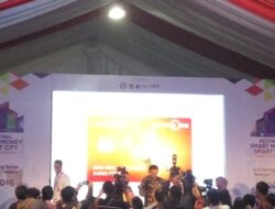 Ahok dan Agus Marto Raih Soft Launch Kartu Jakarta One