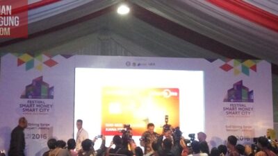 Ahok dan Agus Marto Raih Soft Launch Kartu Jakarta One
