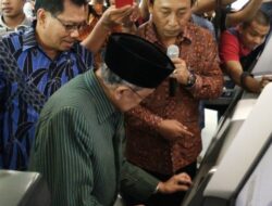 Habibie Minta BRI Tidak PHK Karyawan, Makin Canggih Tuntut Keberlanjutan Ekonomi