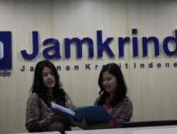 Jamkrindo Bantu Korban Banjir di Garut dan Sumedang