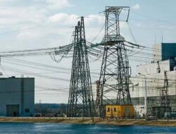 Jokowi Dorong Investor Dana PLTU Batang