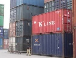 Jokowi Resmikan Terminal Container Baru Priok