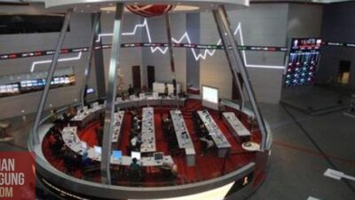 Koreksi IHSG Terkoreksi 9 Poin dalam Sesi I