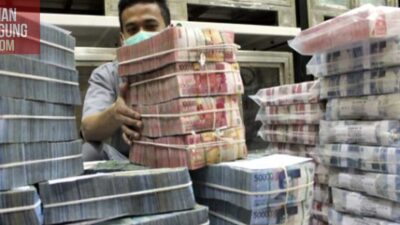 Rupiah Melemah Lawan Dolar AS, Ekonomi AS Menguat