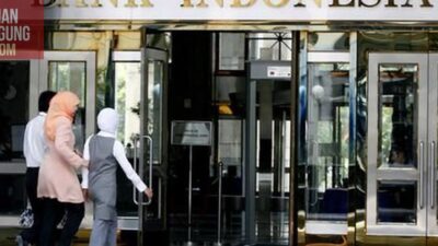 Rupiah Merosot Setelah Spekulan Berperan Penting